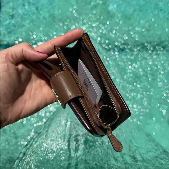 Coach Medium Corner Zip Wallet In Brown Signature Canvas With Floral Print - Picture 7 of 11